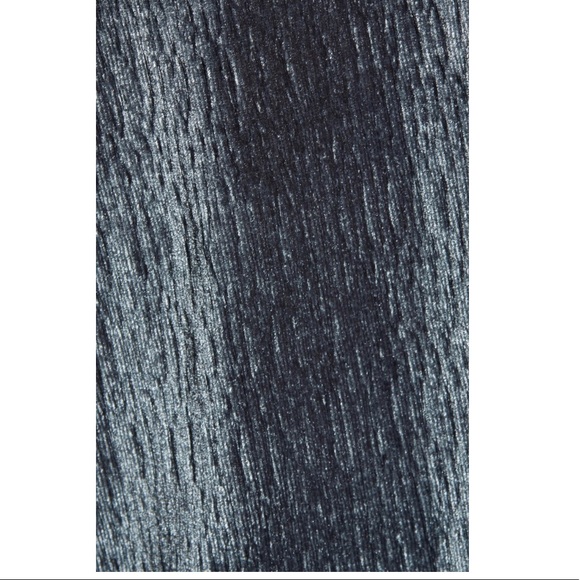 Madewell textured velvet flutter sleeve top - Picture 2 of 10